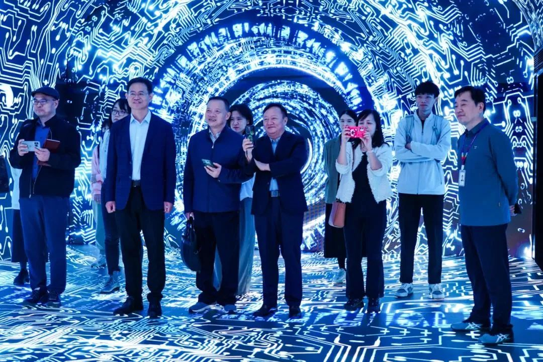 2024120602 国家广电总局发展研究中心一行赴金沙990励丰文化调研指导