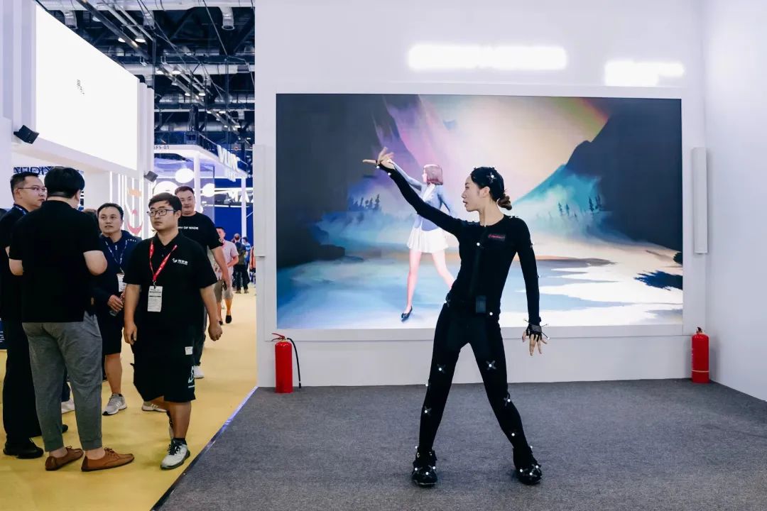 “AI+智能显示”引领未来 金沙990新品InfoComm展大放异彩